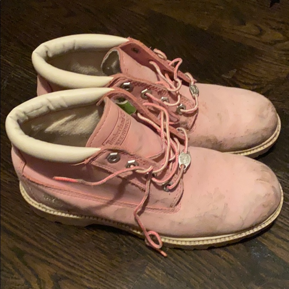Pink timbs